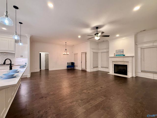 1312 Pecan Point Way, Huntsville, AL 35803