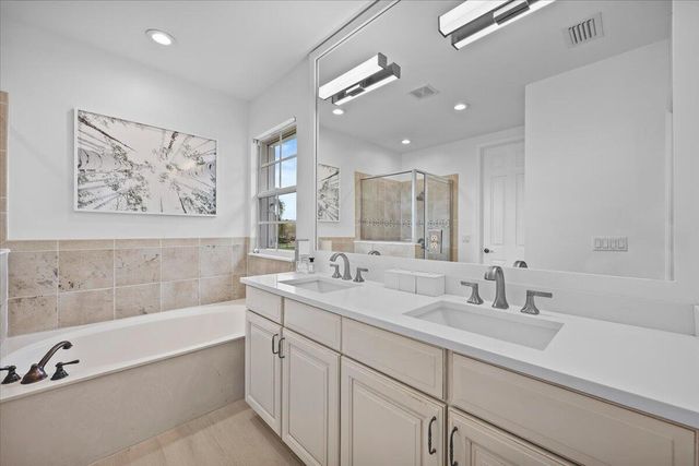 653 Castle Drive, Palm Beach Gardens, FL 33410