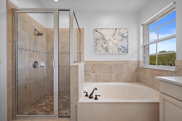 653 Castle Drive, Palm Beach Gardens, FL 33410