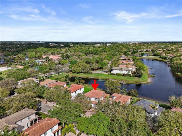 653 Castle Drive, Palm Beach Gardens, FL 33410