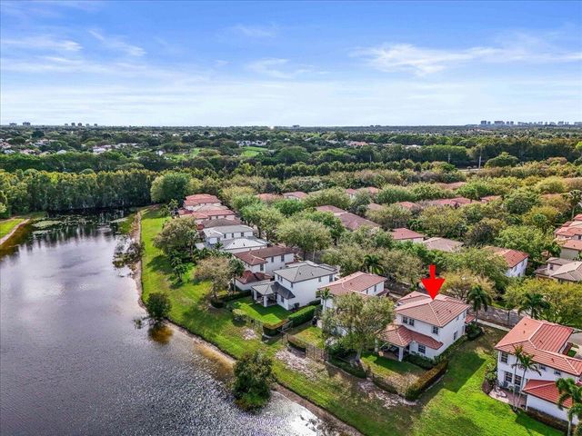 653 Castle Drive, Palm Beach Gardens, FL 33410
