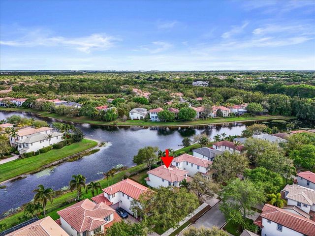653 Castle Drive, Palm Beach Gardens, FL 33410