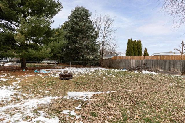 3321 Berkshire Road, Janesville, WI 53546