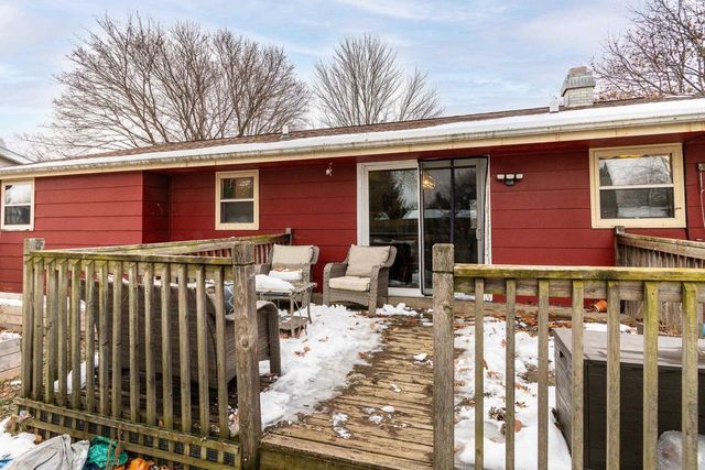 3321 Berkshire Road, Janesville, WI 53546