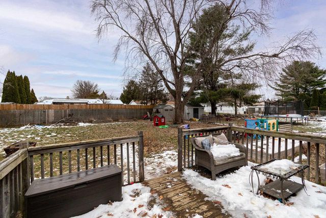 3321 Berkshire Road, Janesville, WI 53546