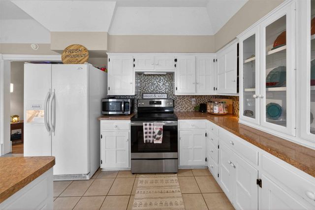 3593 Walnut Hill Drive, Flint, TX 75762