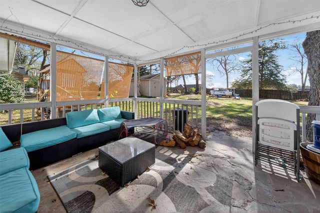 3593 Walnut Hill Drive, Flint, TX 75762