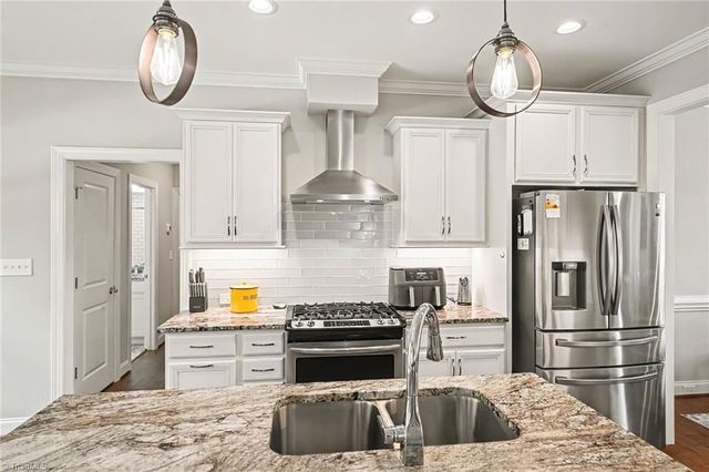 7625 Monty Drive, Kernersville, NC 27284