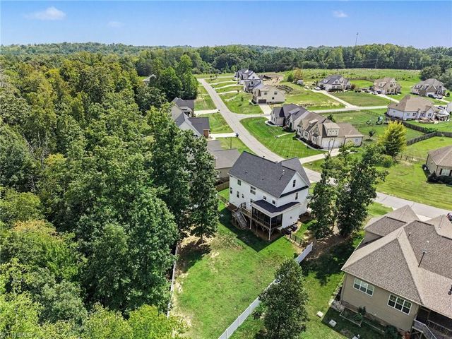 7625 Monty Drive, Kernersville, NC 27284