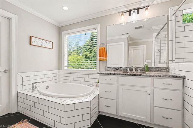 7625 Monty Drive, Kernersville, NC 27284