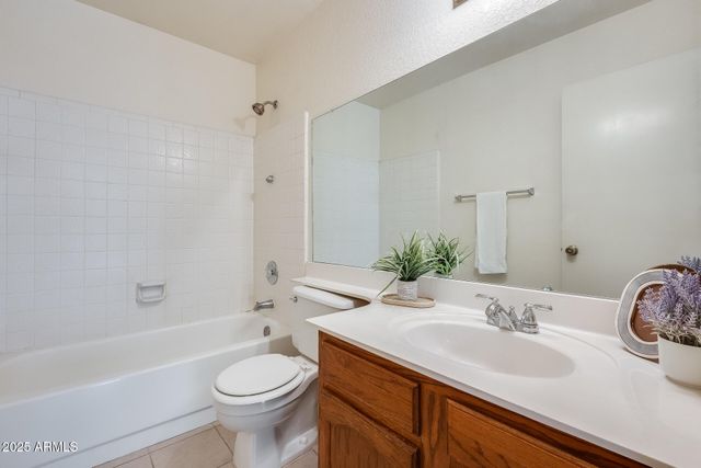 8709 W SAINT JOHN Road, Peoria, AZ 85382