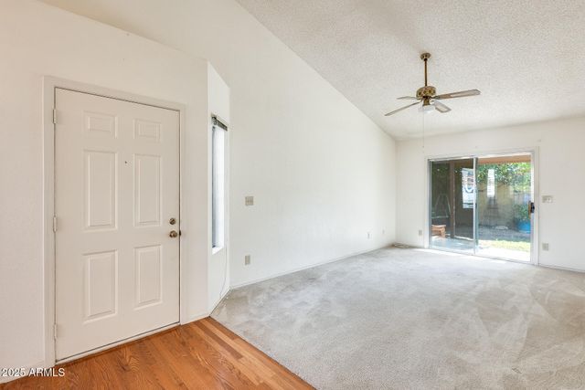 8709 W SAINT JOHN Road, Peoria, AZ 85382