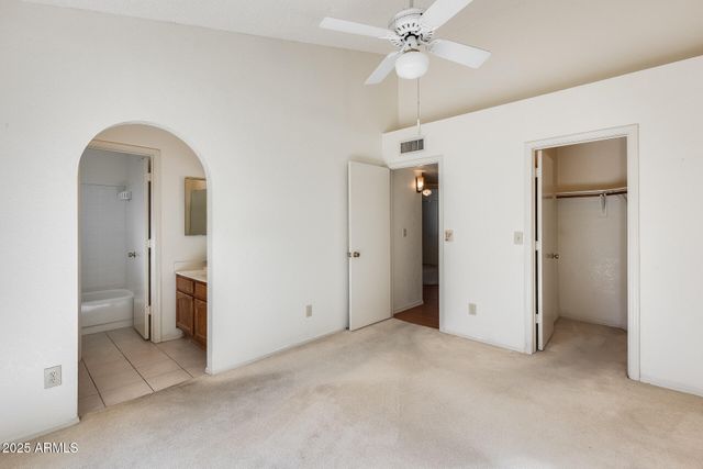 8709 W SAINT JOHN Road, Peoria, AZ 85382