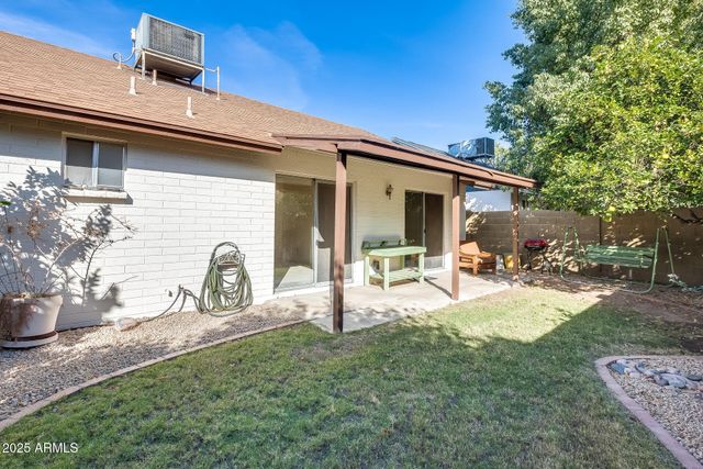 8709 W SAINT JOHN Road, Peoria, AZ 85382