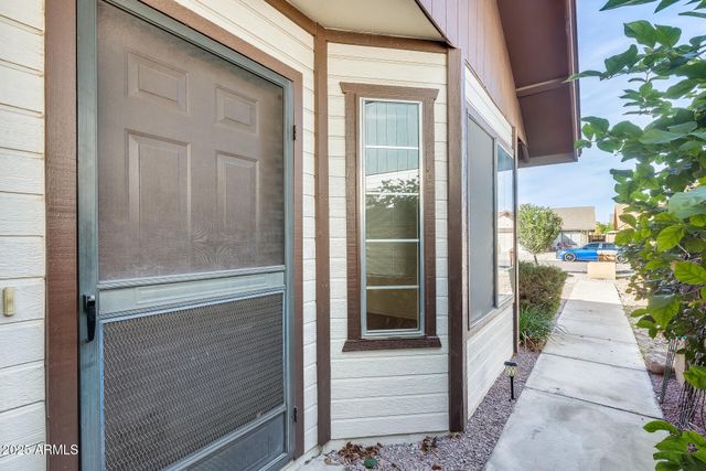 8709 W SAINT JOHN Road, Peoria, AZ 85382