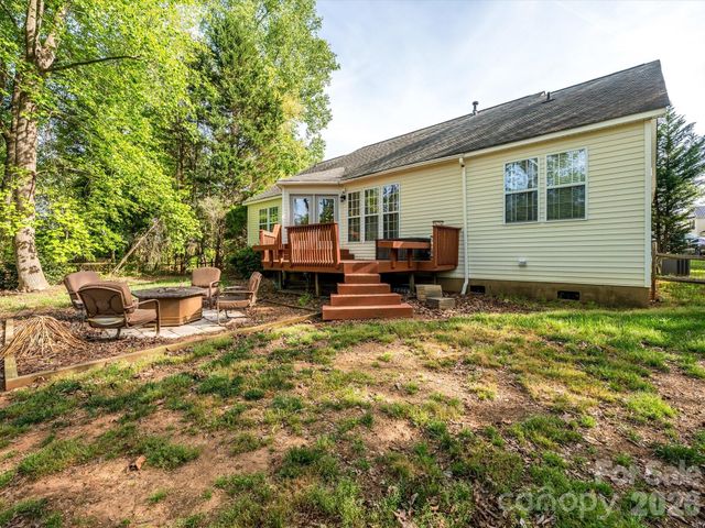 9005 Shenington Place, Charlotte, NC 28216