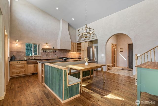 310 Dream View Lane, Cinebar, WA 98533