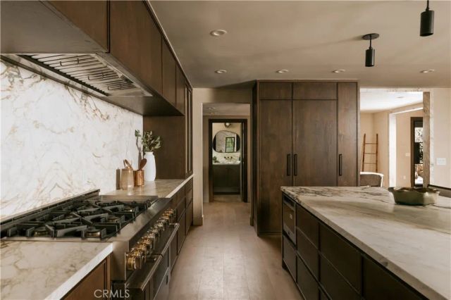 5114 Cedros Avenue, Sherman Oaks, CA 91403