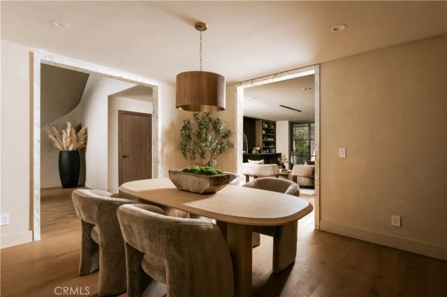 5114 Cedros Avenue, Sherman Oaks, CA 91403