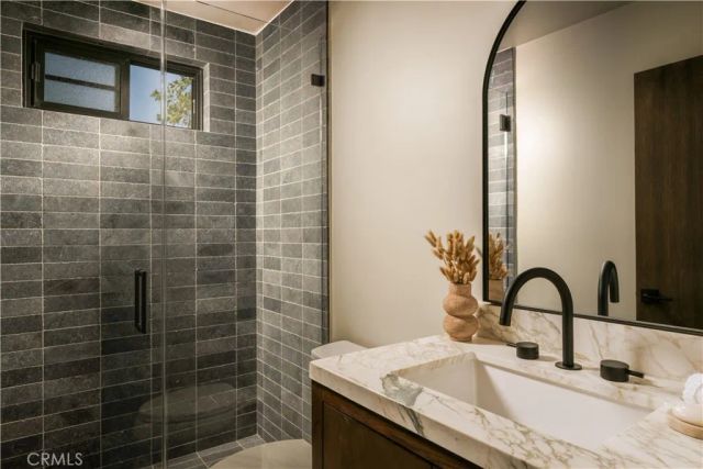 5114 Cedros Avenue, Sherman Oaks, CA 91403