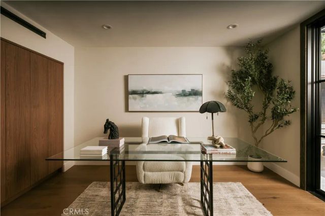 5114 Cedros Avenue, Sherman Oaks, CA 91403