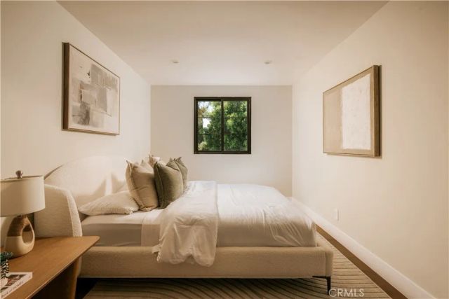5114 Cedros Avenue, Sherman Oaks, CA 91403