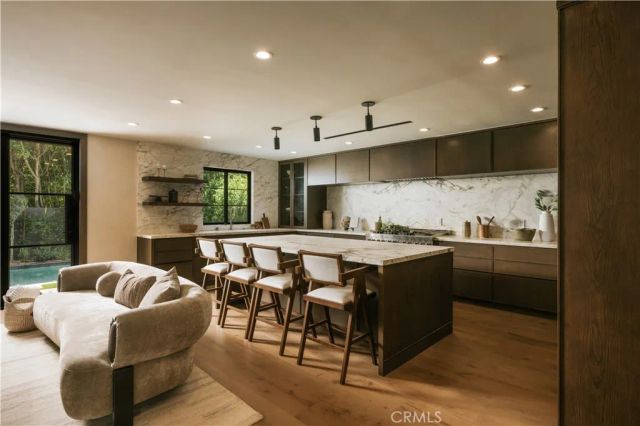 5114 Cedros Avenue, Sherman Oaks, CA 91403
