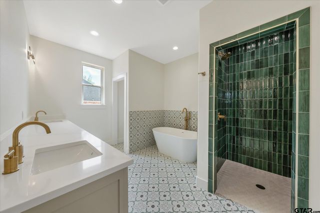 7146 HOLLY SQUARE CT., Tyler, TX 75703