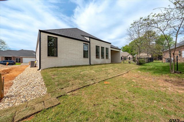 7146 HOLLY SQUARE CT., Tyler, TX 75703