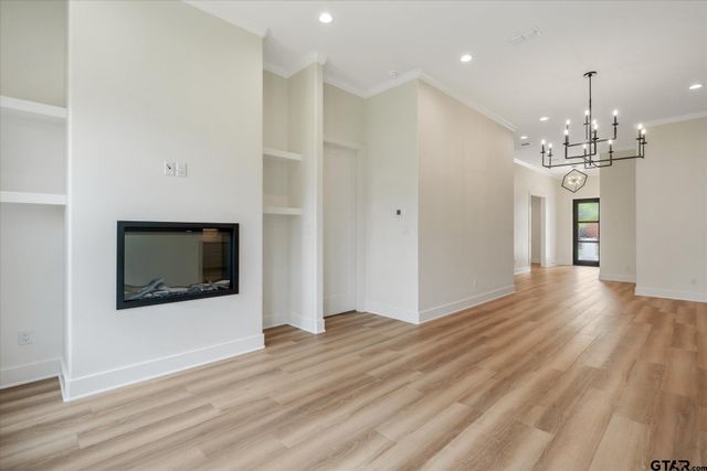 7146 HOLLY SQUARE CT., Tyler, TX 75703