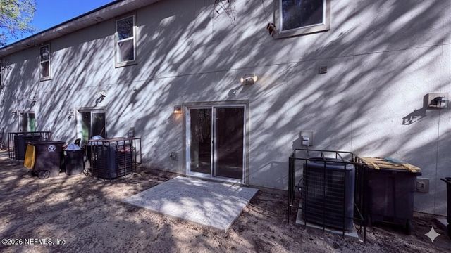 7836 PLAYSCHOOL Lane, Jacksonville, FL 32210