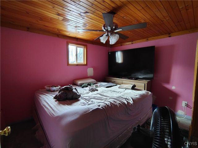 131 Pazdur Boulevard South, Westmoreland, NY 13440