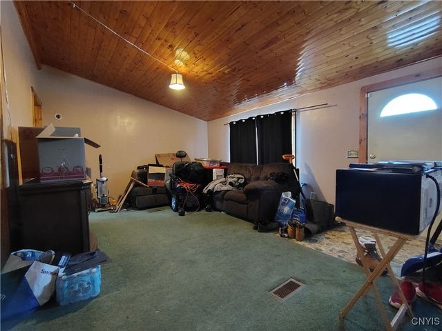 131 Pazdur Boulevard South, Westmoreland, NY 13440