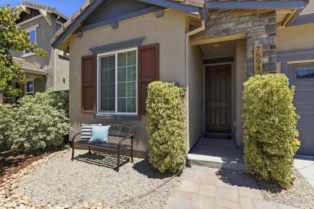 Image 3 of property listing at 7894 Mustard Seed Way, Gilroy, CA 95020