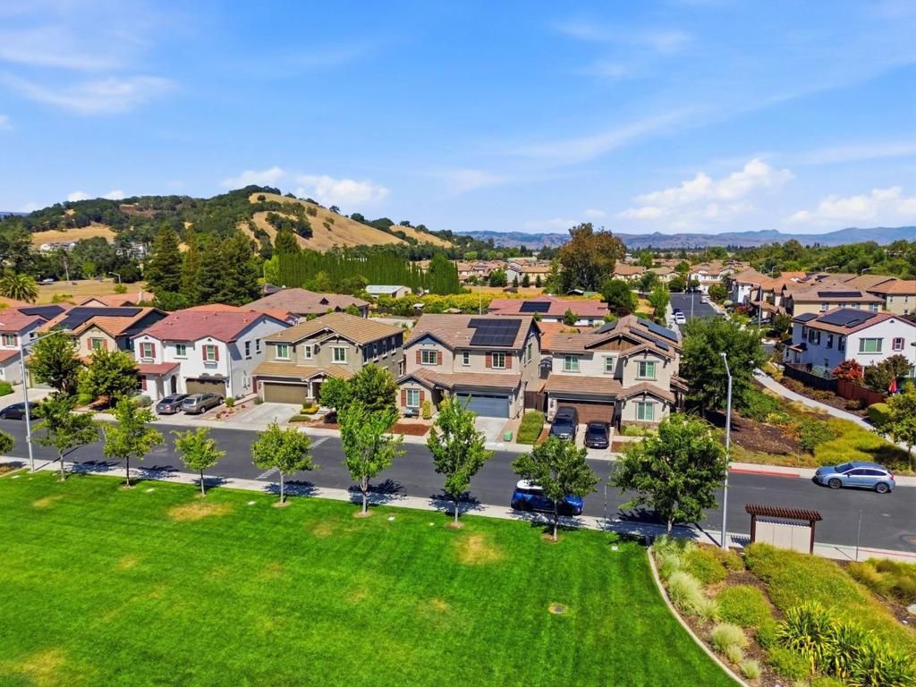 Image 51 of property listing at 7894 Mustard Seed Way, Gilroy, CA 95020