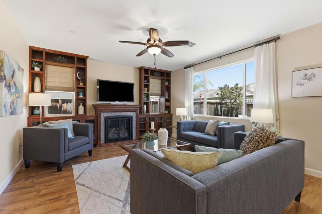 Image 9 of property listing at 7894 Mustard Seed Way, Gilroy, CA 95020