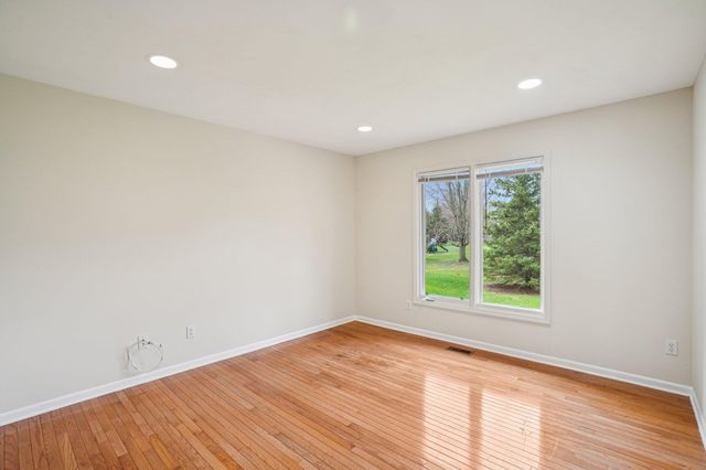 41038 Scarborough Lane, Novi City, MI 48375