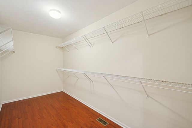 41038 Scarborough Lane, Novi City, MI 48375
