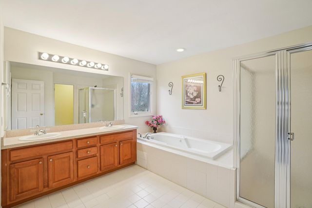 41038 Scarborough Lane, Novi City, MI 48375