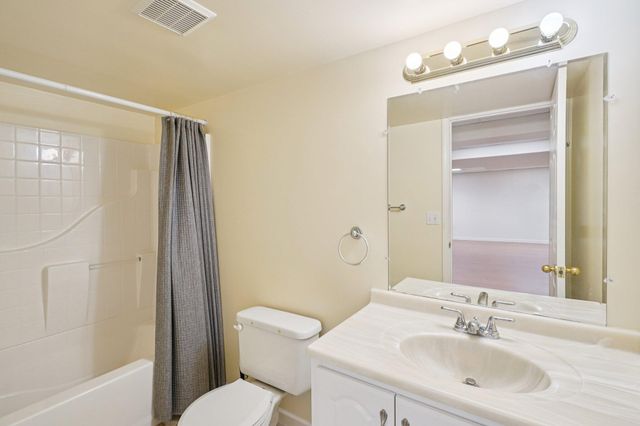 41038 Scarborough Lane, Novi City, MI 48375