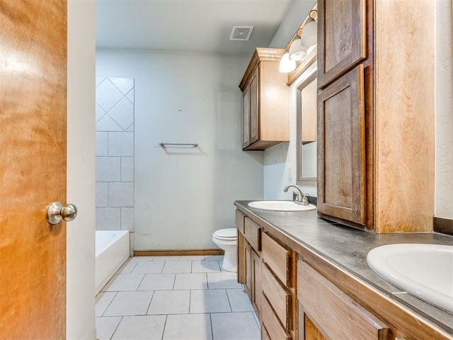 5329 Starling Way, Oklahoma City, OK 73179