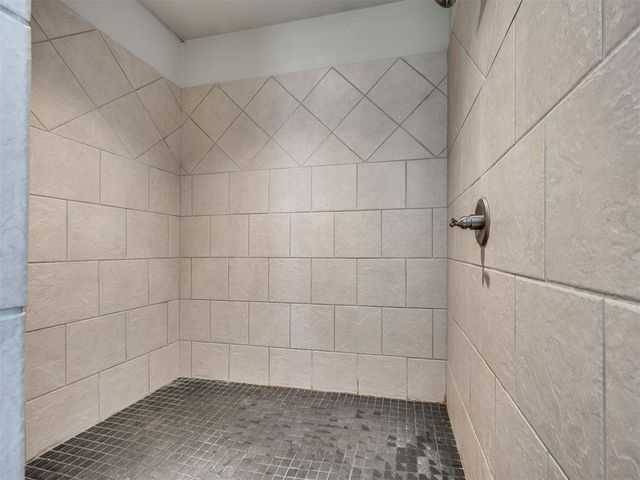 5329 Starling Way, Oklahoma City, OK 73179