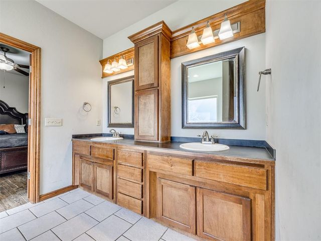 5329 Starling Way, Oklahoma City, OK 73179