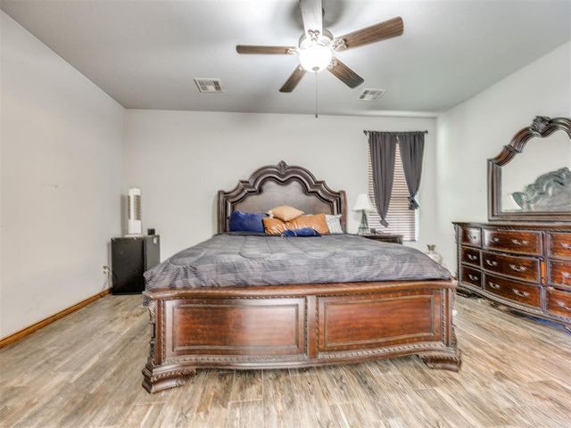 5329 Starling Way, Oklahoma City, OK 73179
