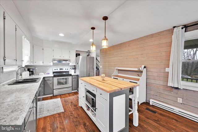 13 MORITZ DR, Lebanon, PA 17046