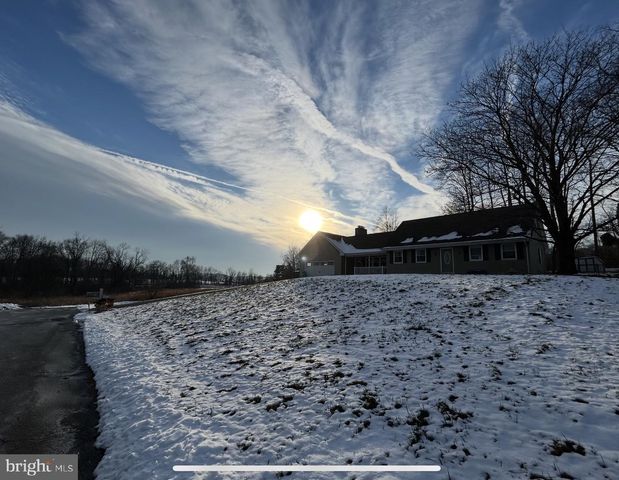 13 MORITZ DR, Lebanon, PA 17046