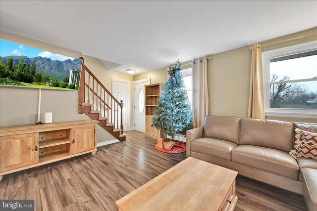 13 MORITZ DR, Lebanon, PA 17046