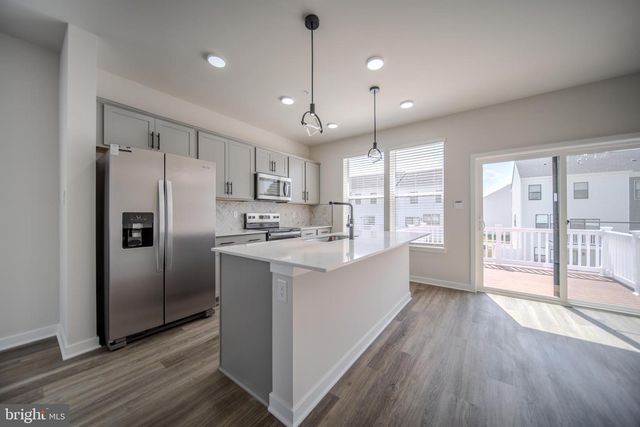 442 WHIRL LN, La Plata, MD 20646