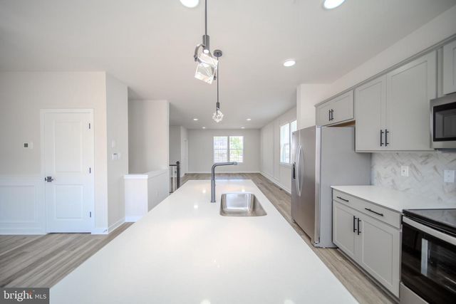 442 WHIRL LN, La Plata, MD 20646