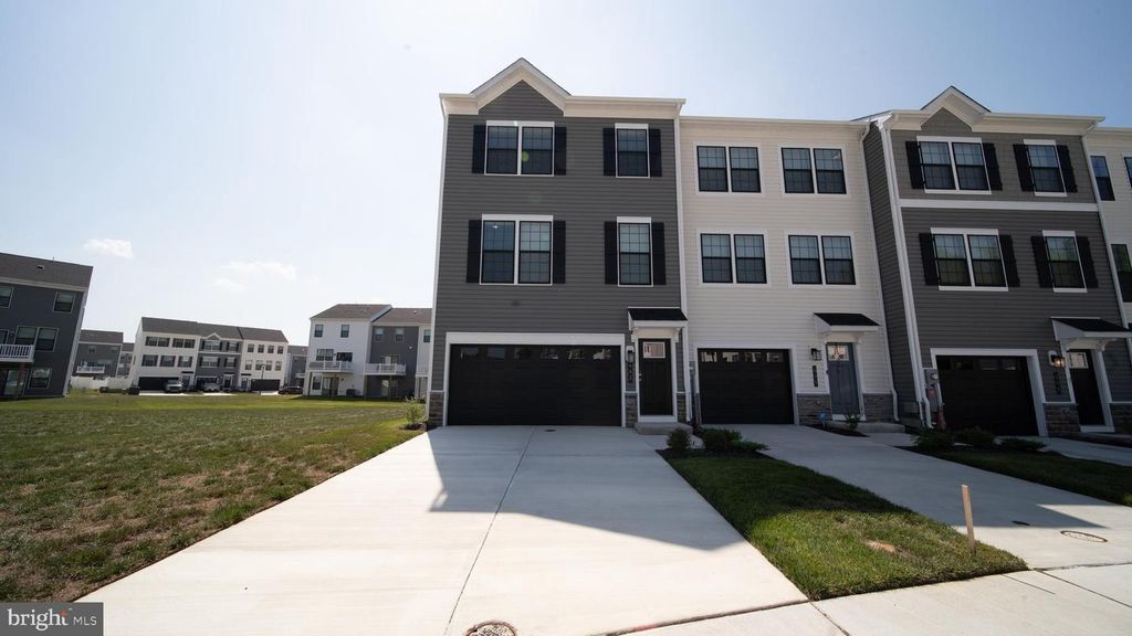 442 WHIRL LN, La Plata, MD 20646